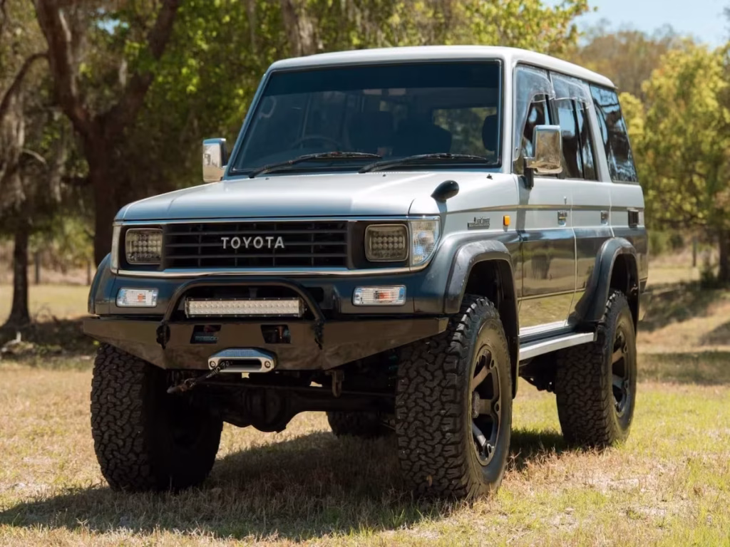 Rent Toyota Land Cruiser Prado EX in Skardu | 4×4 Car Hire