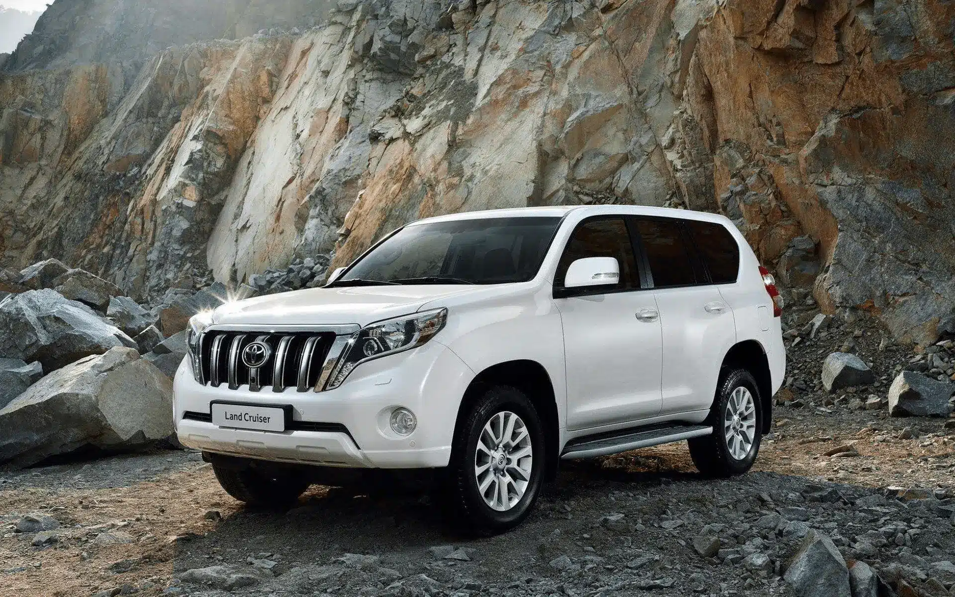 Toyota Prado available for Rent a Car in Skardu with Driver